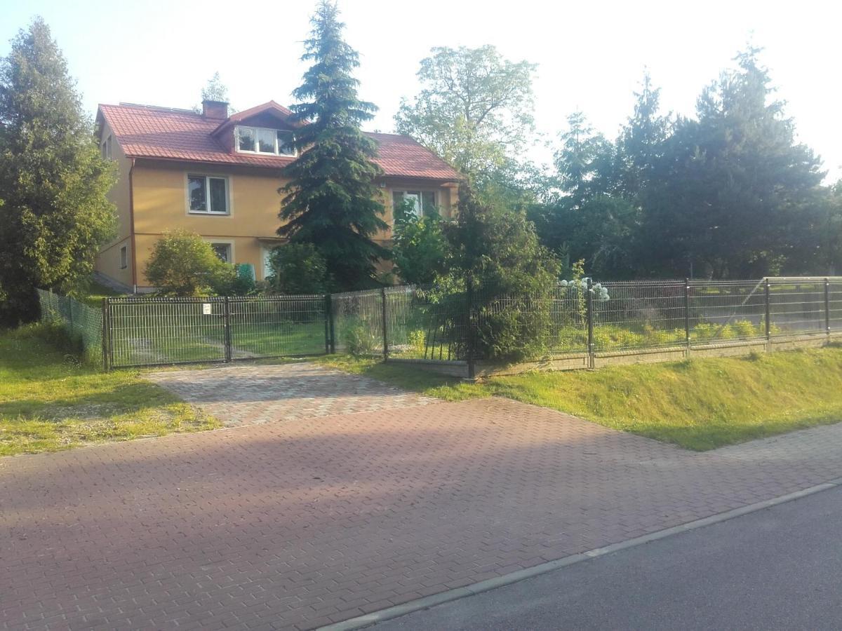 Apartament W Domu Na Wsi Tomaszow Lubelski Luaran gambar