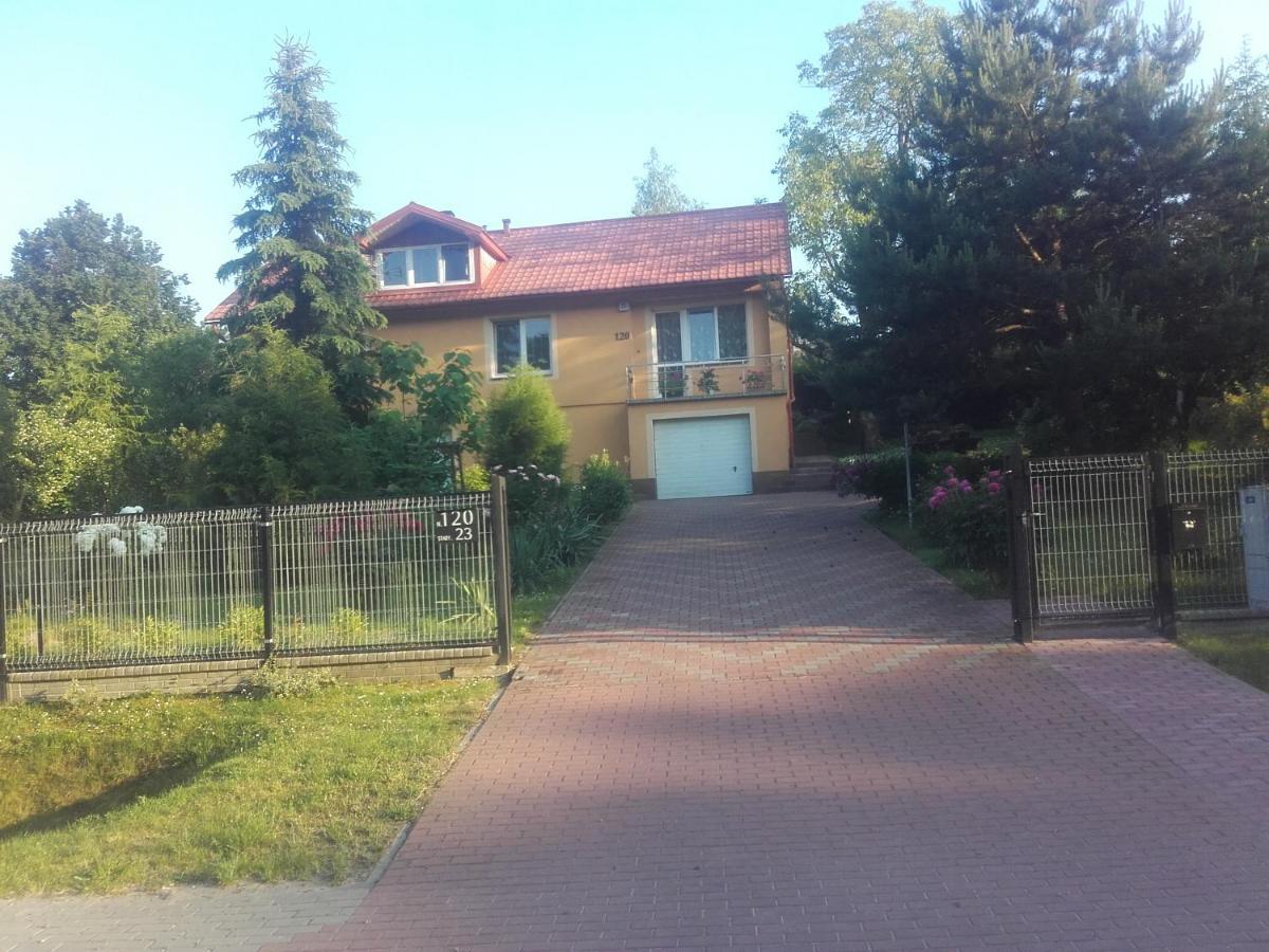 Apartament W Domu Na Wsi Tomaszow Lubelski Luaran gambar